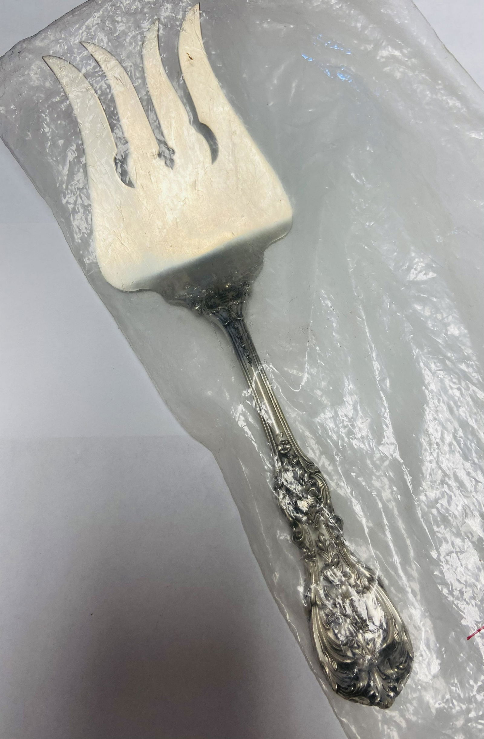 REED & BARTON FRANCIS I STERLING LGE SOLID FISH SERVING (1 of 9)