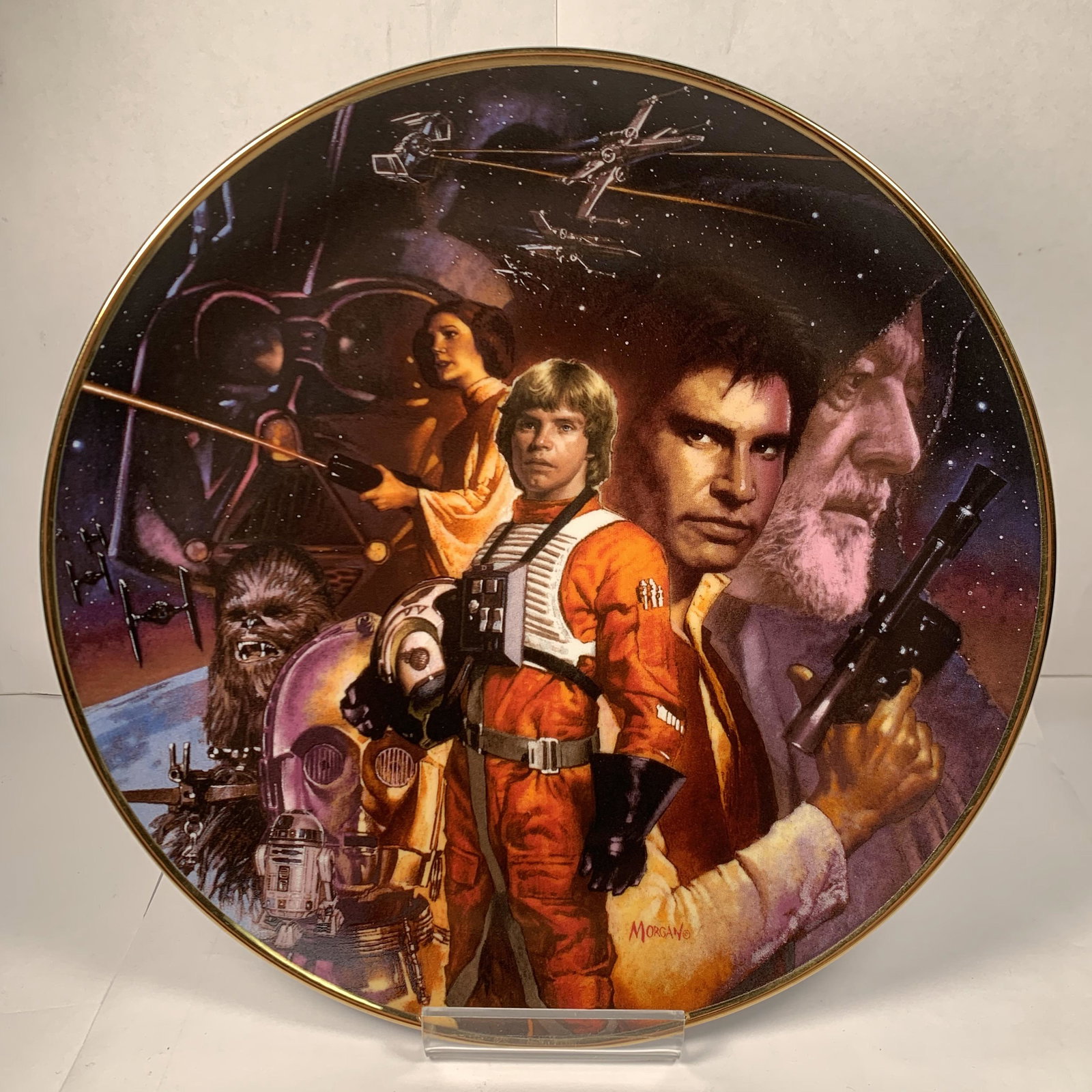The Hamilton Collection Star Wars Plate # 0382 K 9 1/2": This nice Hamilton Collection Star Wars Plate is in excellent condition with no flaws seen. It is # 0382 K. It is about 9 1/2" wide. There is no box.