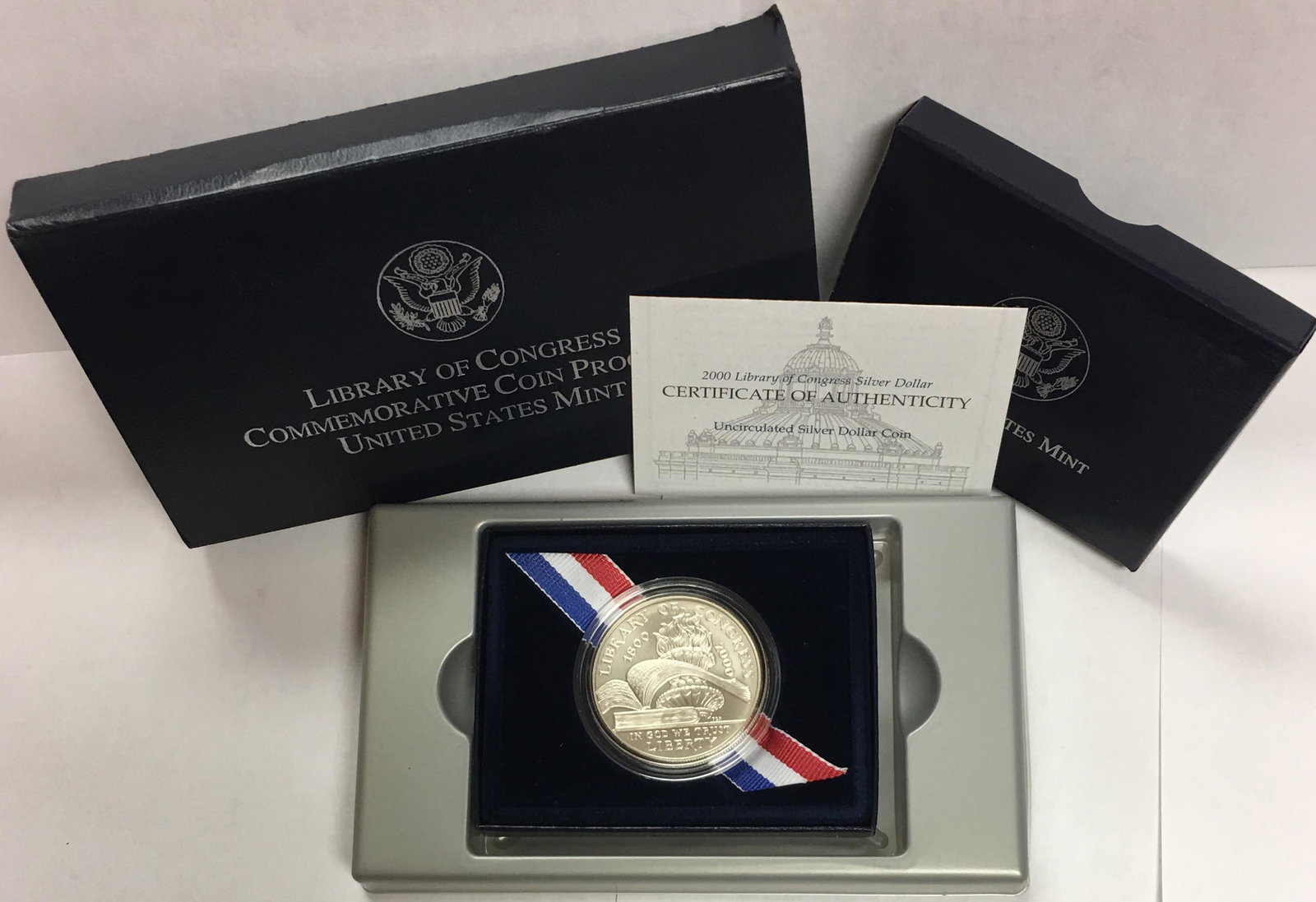 2000-P $1 Library of Congress Commemorative Silver (1 of 5)