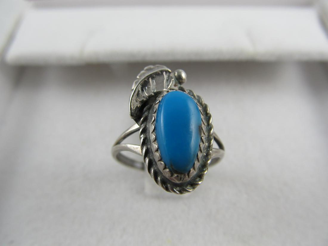 TURQUOISE W/ FEATHER VINTAGE STERLING SILVER SMALL RING SIZE 6 3/4 XLNT COND (1 of 4)
