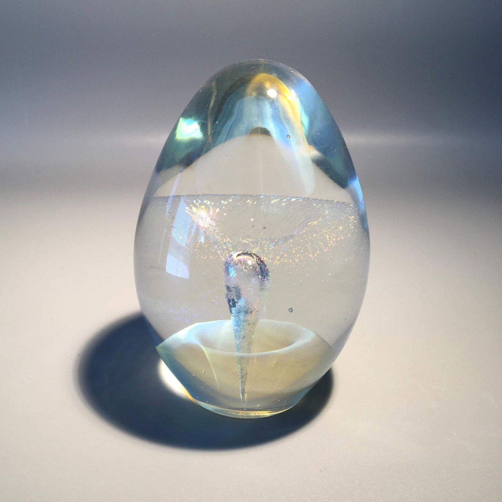 Robert Eickholt Art Glass Egg Paperweight (1 of 2)