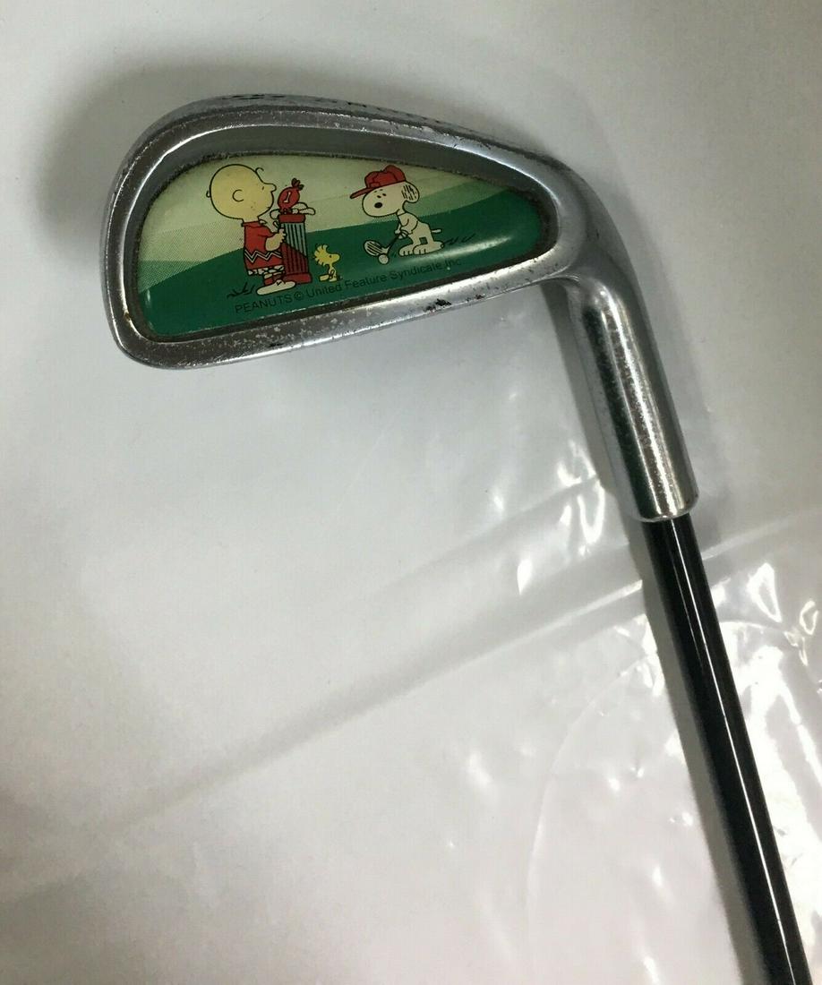 Vintage Peanuts Snoopy Kids Wedge Golf Club by La Jolla RH 28": Vintage Peanuts Snoopy Kids Wedge Golf Club by La Jolla RH.Vintage Marked Silver Leaf Design Filigree Brooch/Pendant with 3 Faux PearlsThis golf club is in very good condition with sign of wear like s
