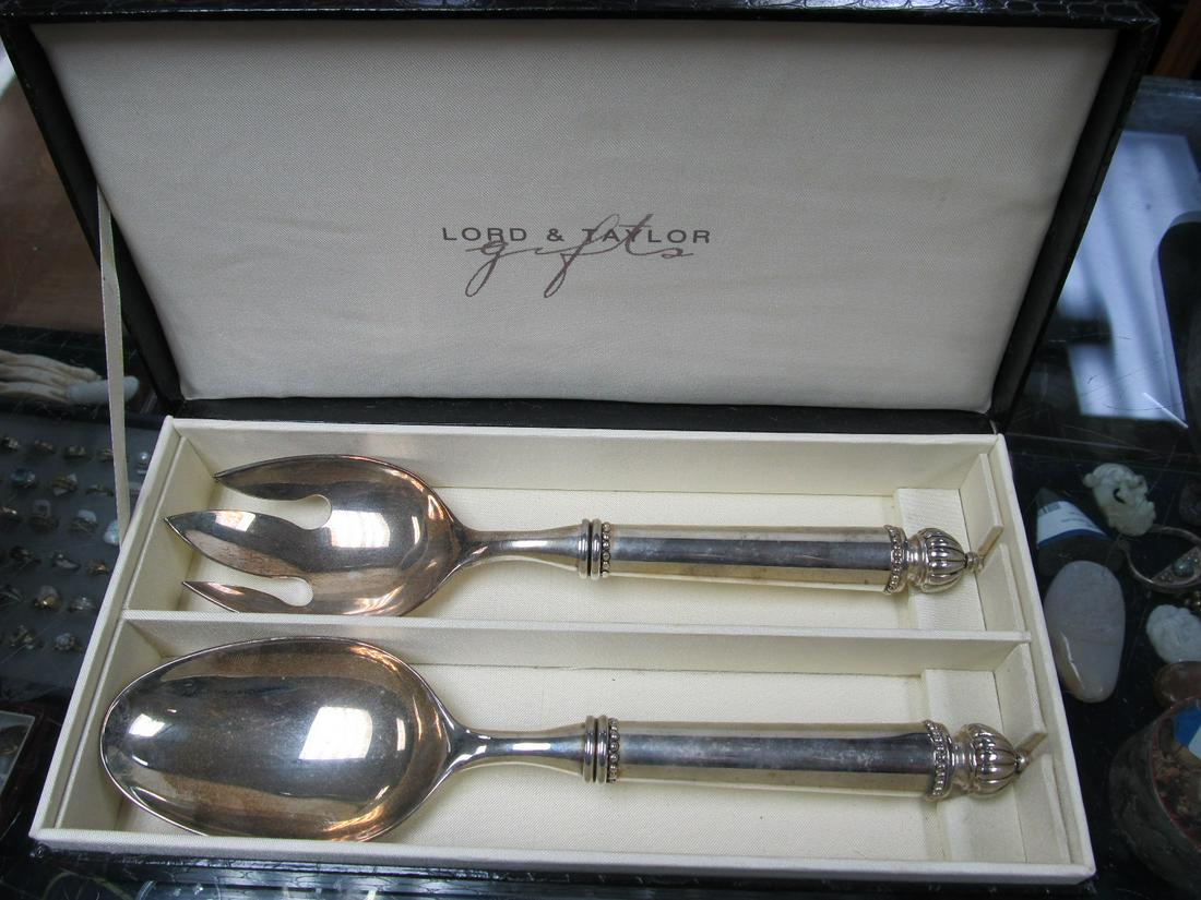LORD & TAYLOR SILVERPLATE SERVING FORK SPOON 10" L GIFT BOXED XLNT COND (1 of 5)