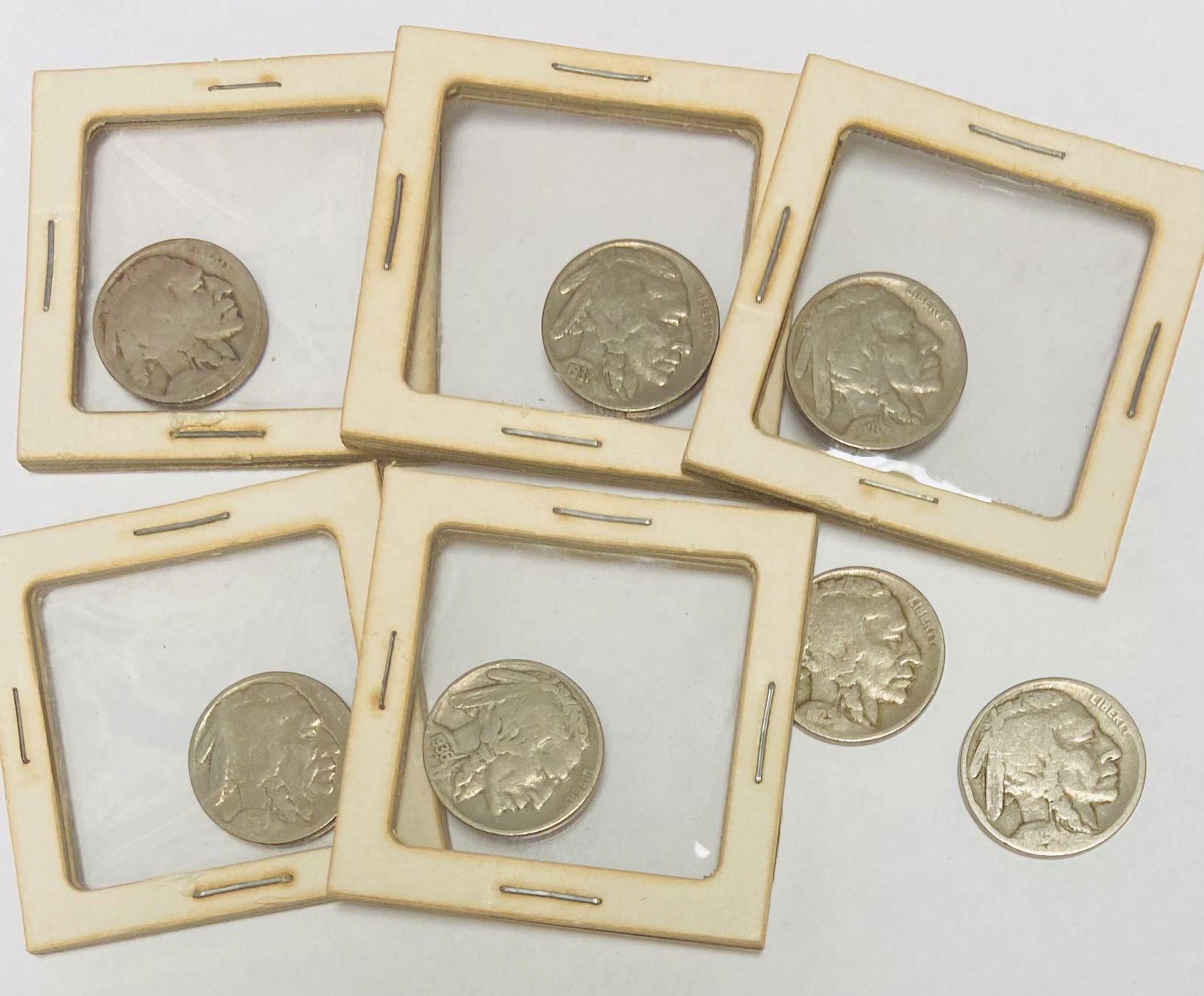 Lot of 7 Buffalo Nickels Mixed Dates Different Conditions (1 of 2)