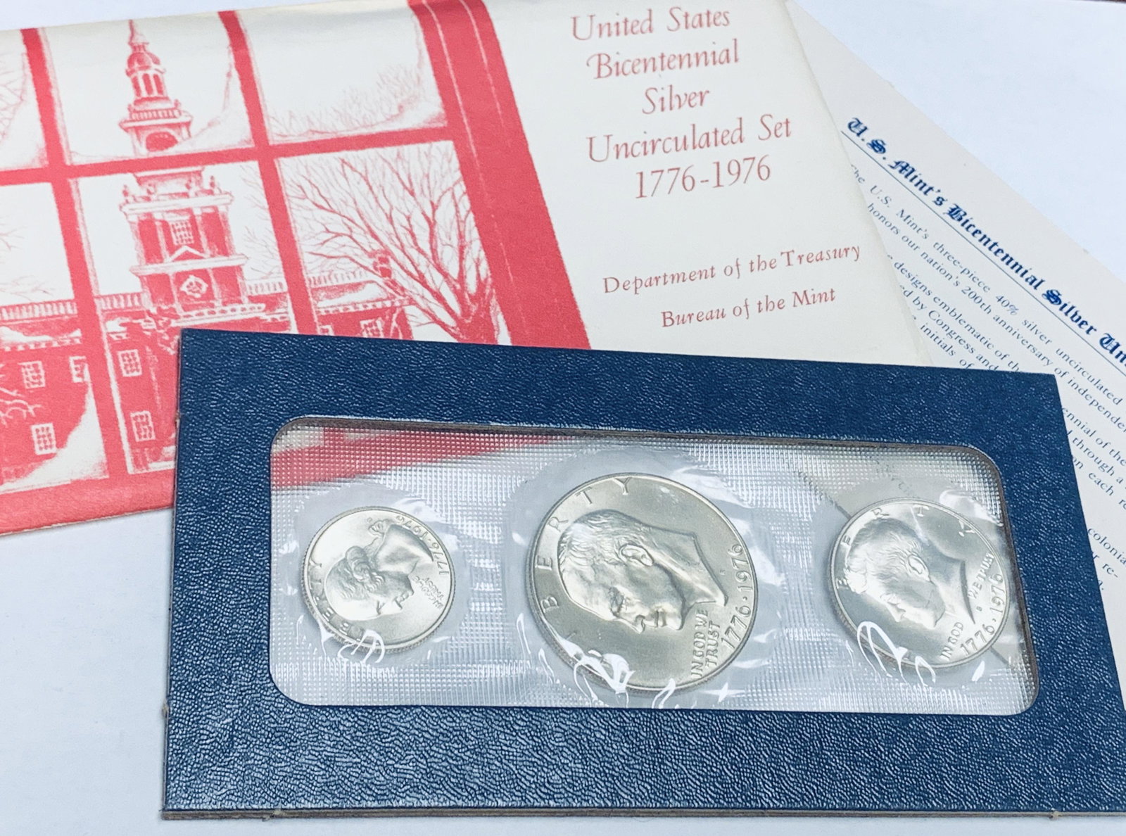 1976 U.S. Bicentennial Silver Uncirculated Set of 3 coins Department of the Treasury Bureau of the (1 of 4)