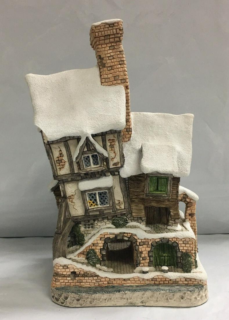 Vintage 1993 David Winter "Old Joe's Beetling Shop" by Studio of John Hine (1 of 12)