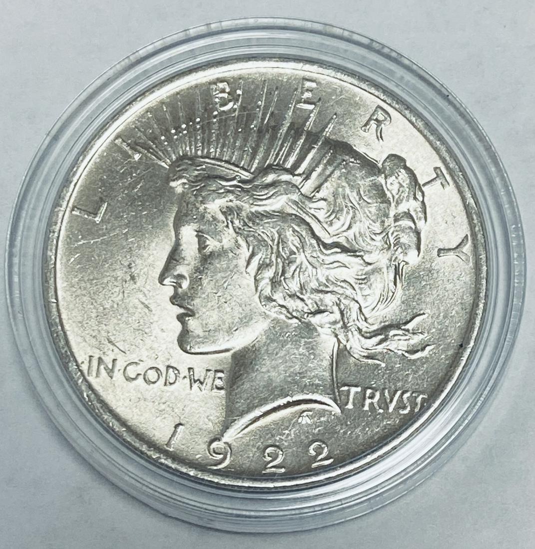 1922-P $1 Peace Silver Dollar BU (1 of 2)