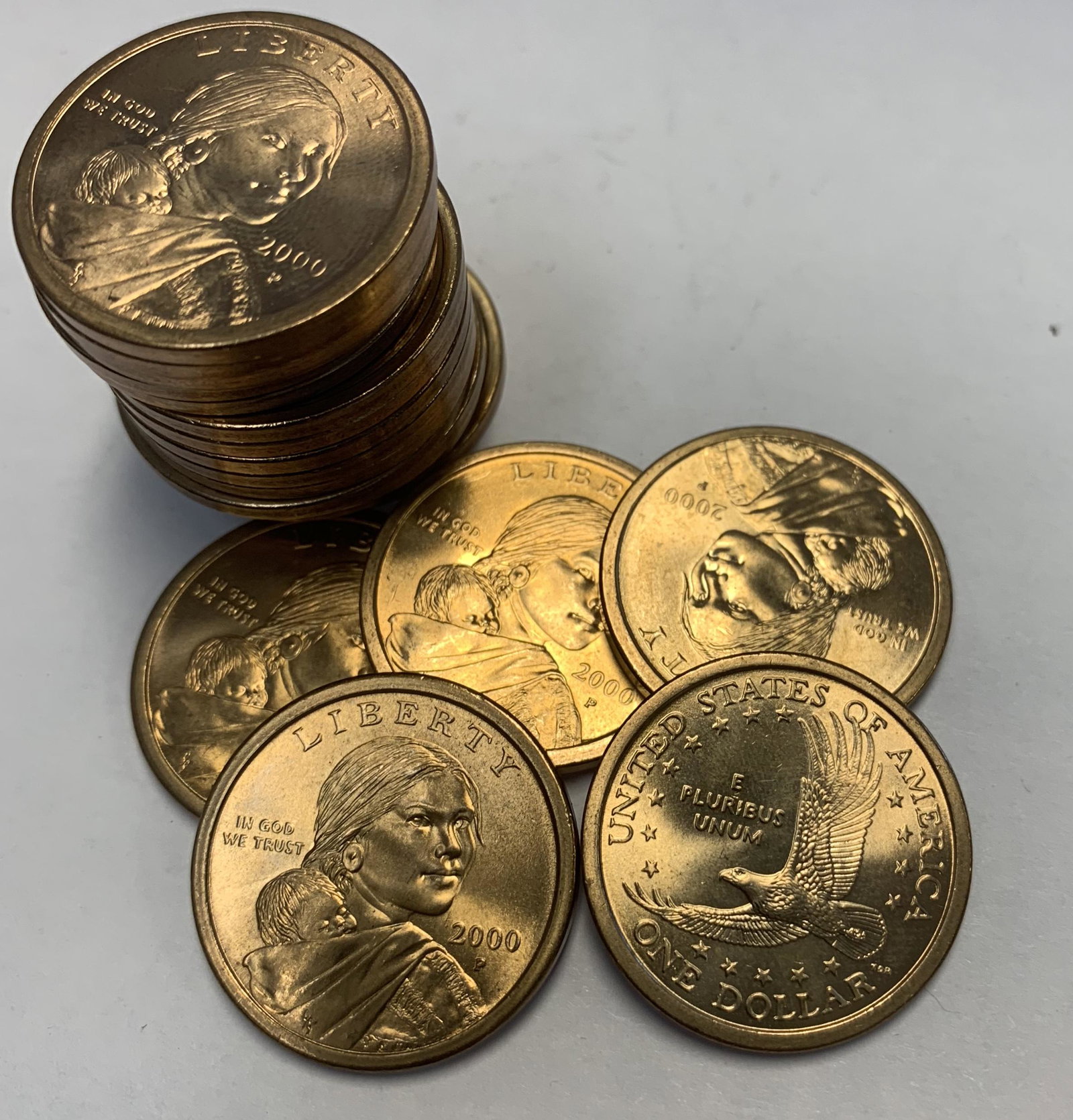 2000-P Sacagawea Dollars Roll of 20 - BU in plastic tube (1 of 3)