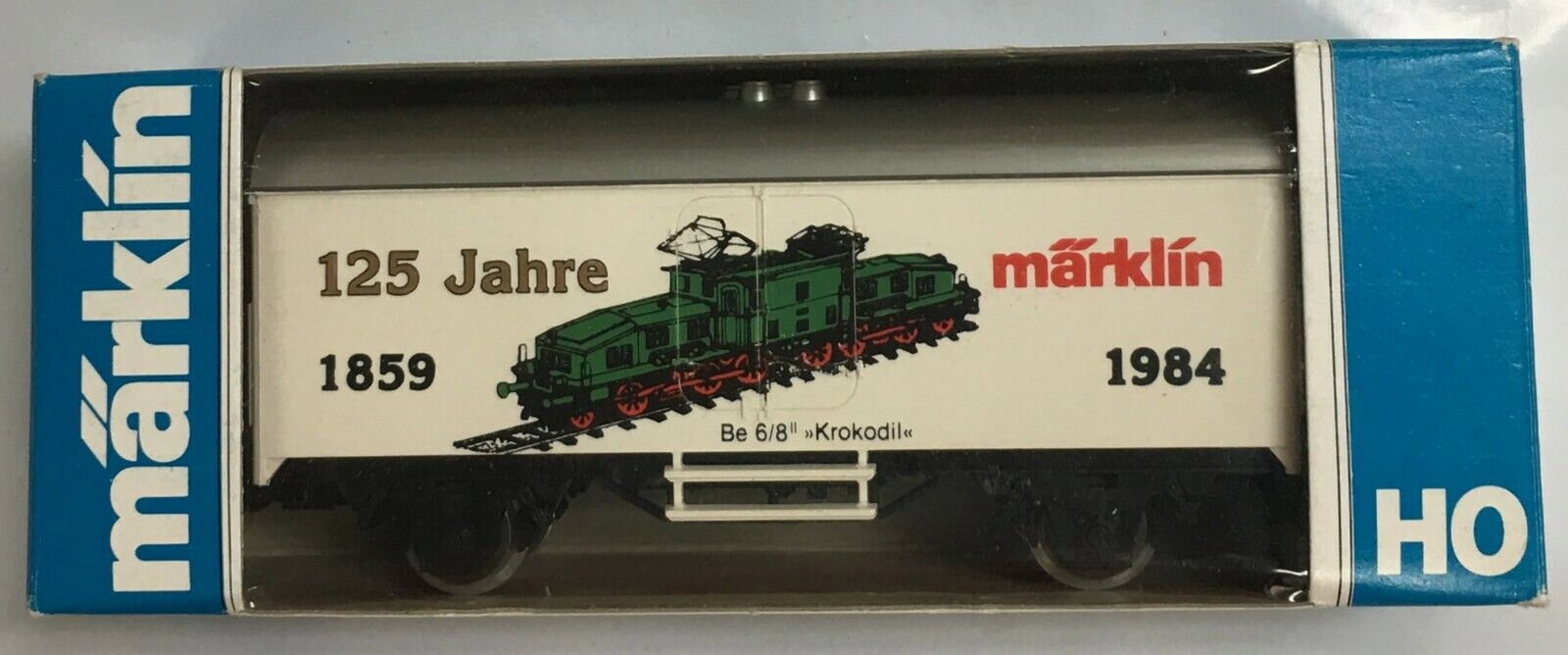 Marklin NO 125 Jahre Marklin Krokodil Box Car: Marklin NO 125 Jahre Marklin Krokodil Box Car. This railway carriage is a brand new in original box. The box also shows no signs of wear or damage. Please, review pictures for condition and details. T