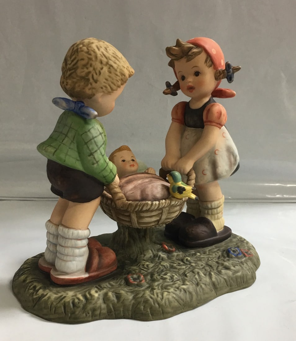 1996 Goebel Berta Hummel Special Delivery BH 10 Figurine: This beautiful figurine is in excellent condition with no nicks, chips, crazing seen. The base also shows no signs of wear or damage. It measures about 6" by 6 1/2"" by 4 3/8". Please, review pictures