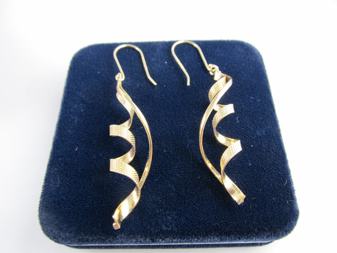 TURKEY GOLD PLATED STERLING SILVER FISH HOOK TWIST DANGLE EARRINGS 2 3/8" H XLNT COND (1 of 7)