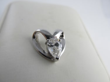 ATI HEART SHAPE STERLING SILVER FINE PENDANT 5/8" H XLNT COND