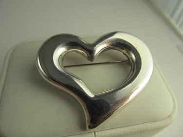 MEXICO STYLIZED ATTRACTIVE HEART PIN STERLING SILVER 1 5/8" H XLNT COND