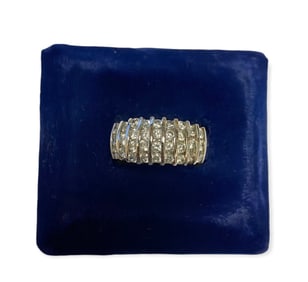 Sterling Silver Elegant Cocktail Cubic Zirconia Ring Size 9
