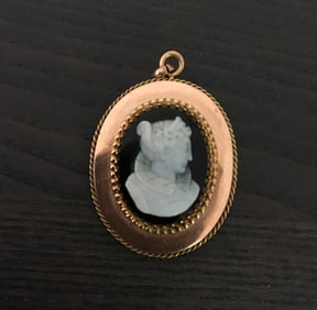 Vintage Gold Tone and Black Cameo Lady Pendant