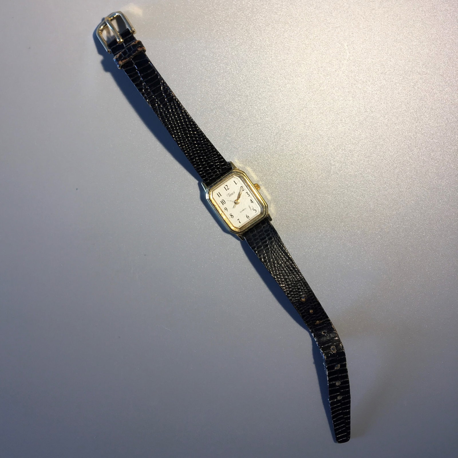 Vintage Timex Quartz Wrist Watch: Vintage Timex Quartz Wrist Watch, Marked 377 BA CELL, Assembled in Thailand, T 76. Genuine Leather Band.