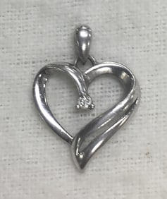 Beautiful 925 Sterling Silver with Cubic Zirconia Stone Heart Pendant 3/4"x1/2"