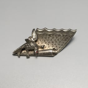 Patriotic Pin with Bird