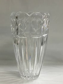 Vintage Fifth Avenue Crystal Heart Design 24 Percent Lead Vase 7.5"