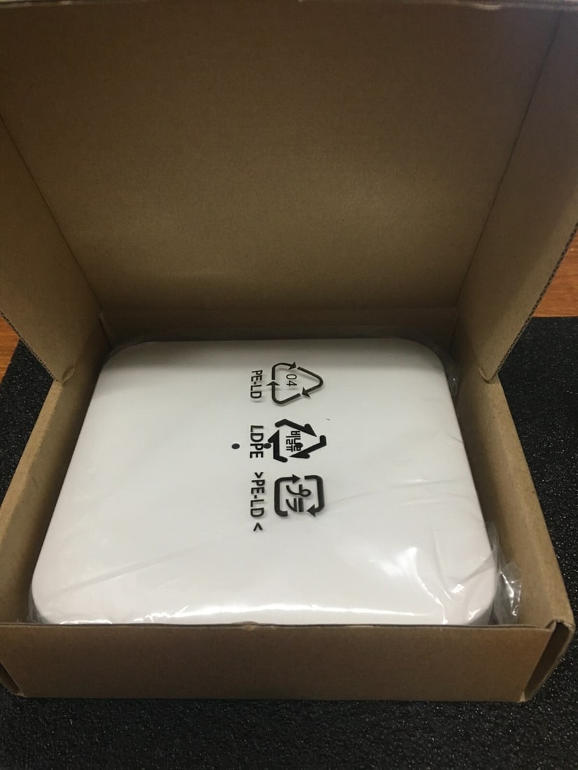 AP-7622 Access Point Router (1 of 3)