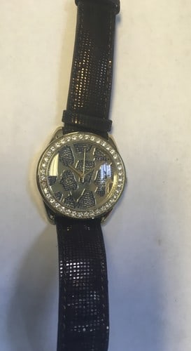 Guess Cheetah Print Womans Watch (1 of 4)