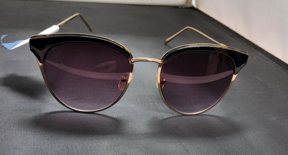 ALDO Cat Eye Semi Rimless sunglasses (1 of 4)
