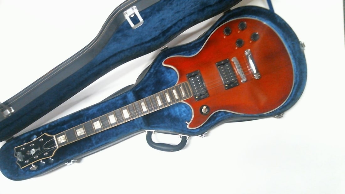 COLLECTABLE GEM VINTAGE 1970's HONDO II Electric Guitar HDDCS-2AB w/HARDCASE (1 of 12)