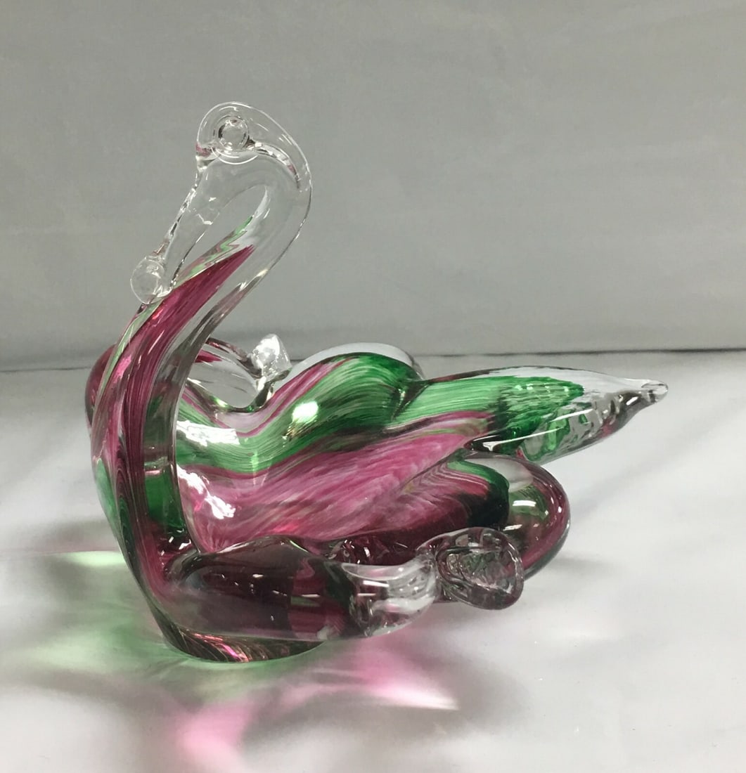 Vintage Murano Style Glass Candy/Nuts Small Dish with Swan Design: This dish is in excellent condition with no chips, cracks or any visible defects except three small dots on the bottom as shown in the photos. It does not have any sticker but it looks like Murano. Th