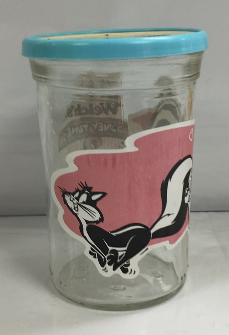 Vintage 1994 #2 Looney Tunes Collector Series Welch's Jelly Glass Jar (1 of 8)