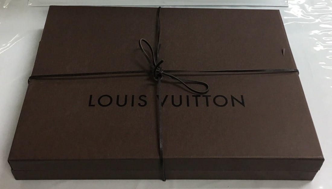 Louis Vuitton Medium Brown Box 15" x 10.5" x 2" (1 of 12)
