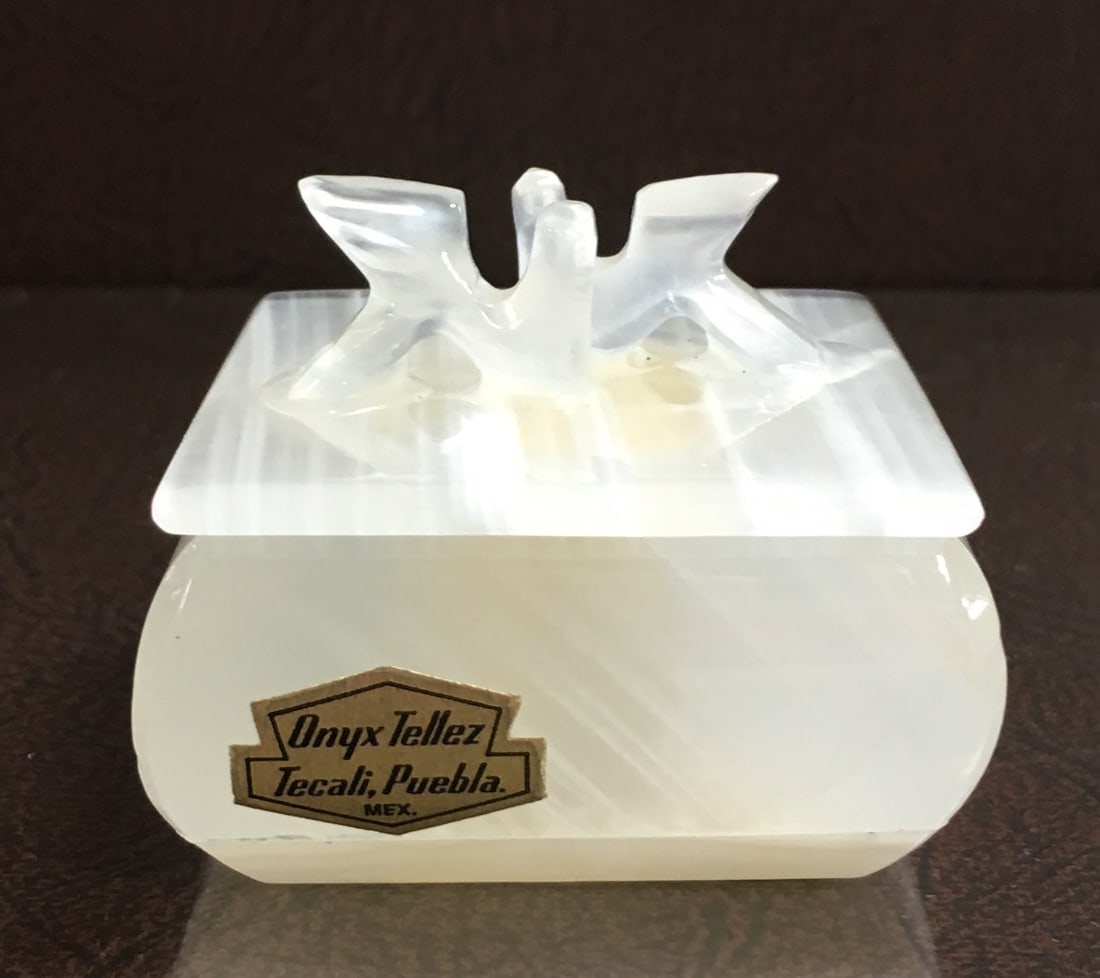 Onyx Tellez Tecali Puebla Square Trinket Box with Doves in Love on the Lid: This box is in very good condition with no nicks or chips seen. There is something yellow inside the box and on the bottom corner not removable as shown in the photos 9 & 11. It measures about 2" by 2