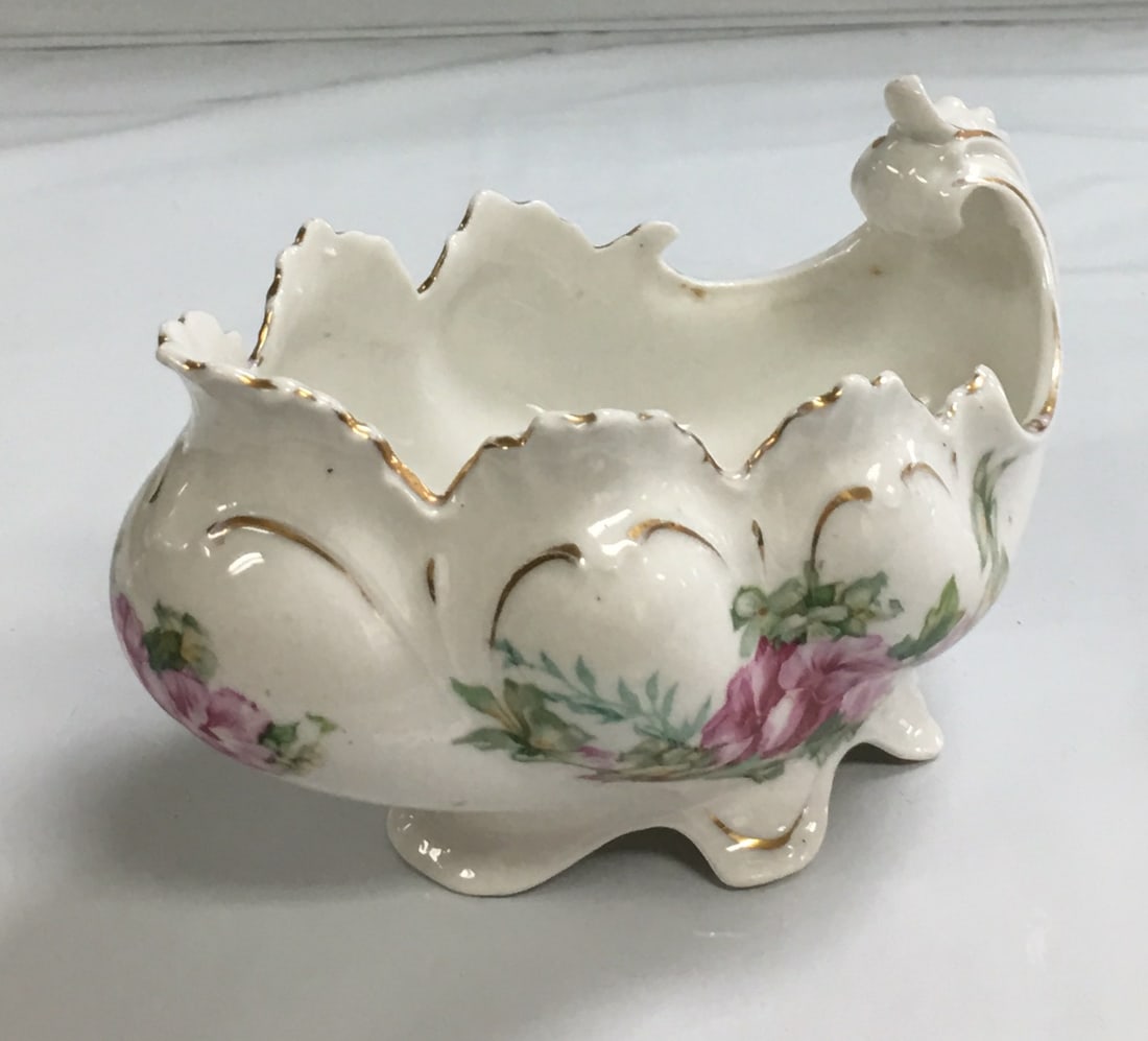 Gorgeous Vintage Porcelain Floral Gravy Boat Bowl with Gold Trim: This boat bowl is in excellent condition with no chips, cracks or any visible defects. This is a beautiful bowl with a modest, non-cutting eye design but very elegant. It is about 3 1/2" tall, about 6