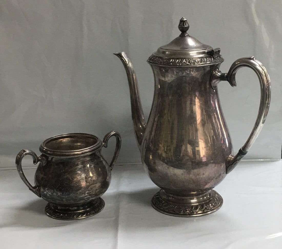 Henley Oneida Community LTD Silver Plated Coffee Pot and Opened Sugar Bowl Set (1 of 12)