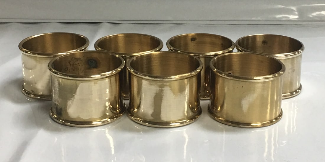 Vintage Set of 7 Knobler Brass Napkin Ring Made in Taiwan (1 of 10)