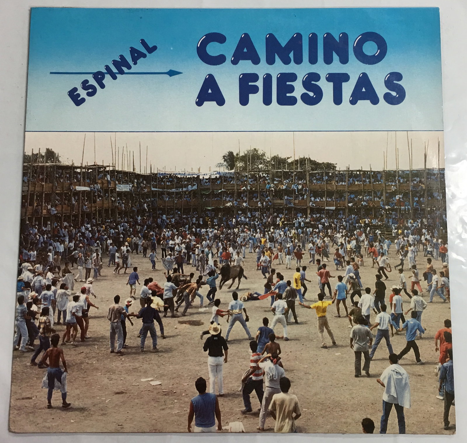 Espinal Camino A Fiestas Pijaos Producciones LP: Espinal Camino A Fiestas Pijaos Producciones LP Product Description: This record is in excellent, near mint condition. The sleeve has some shelf wear like light scuffs on the corners as shown in the p