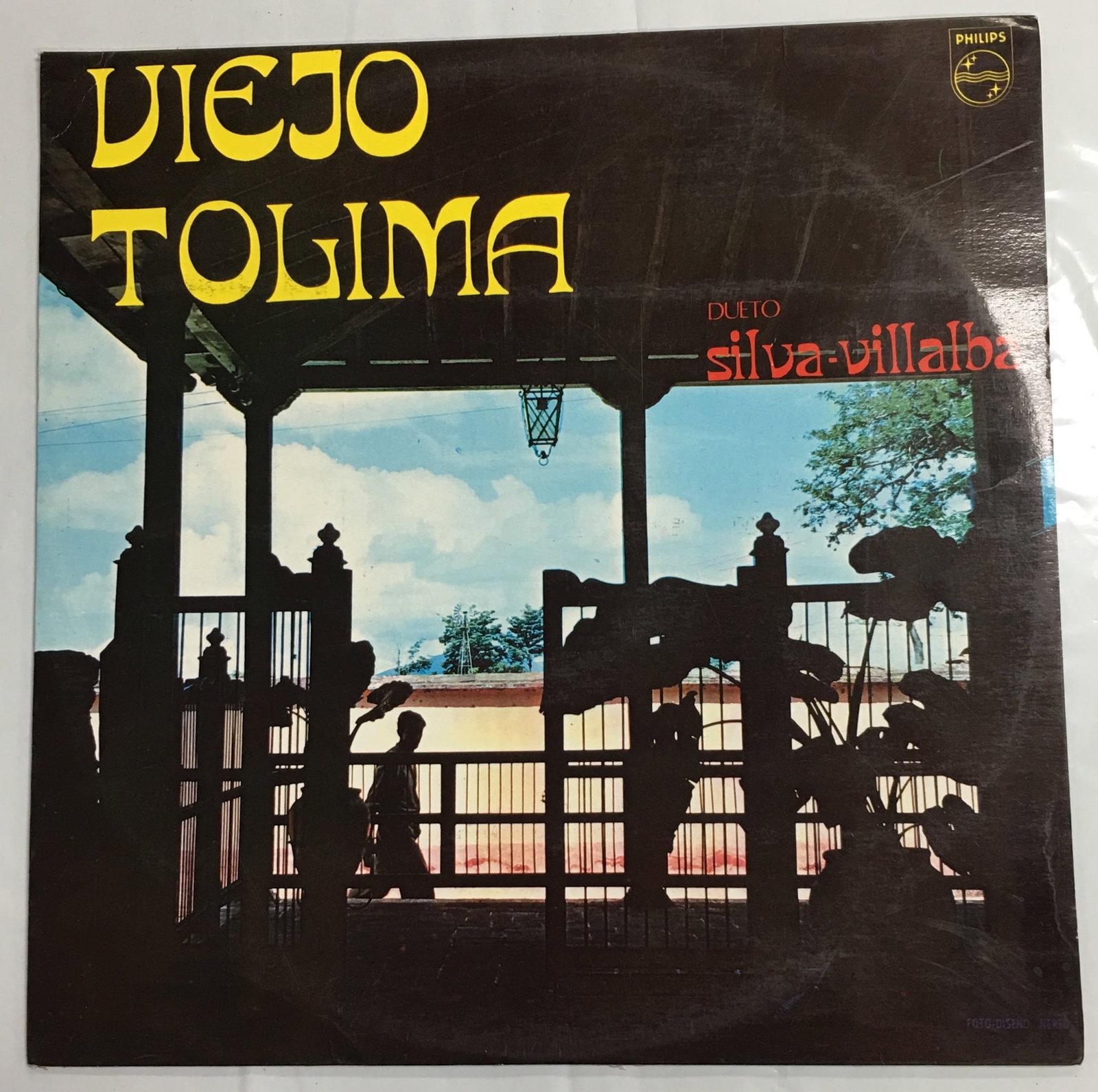 Dueto Silva-Villalba - Viejo Tolima Vinyl LP: Dueto Silva-Villalba - Viejo Tolima Philips Vinyl LP Product Description: This record is in excellent condition with little signs of wear seen. The cardboard sleeve has some shelf wear like light scuf
