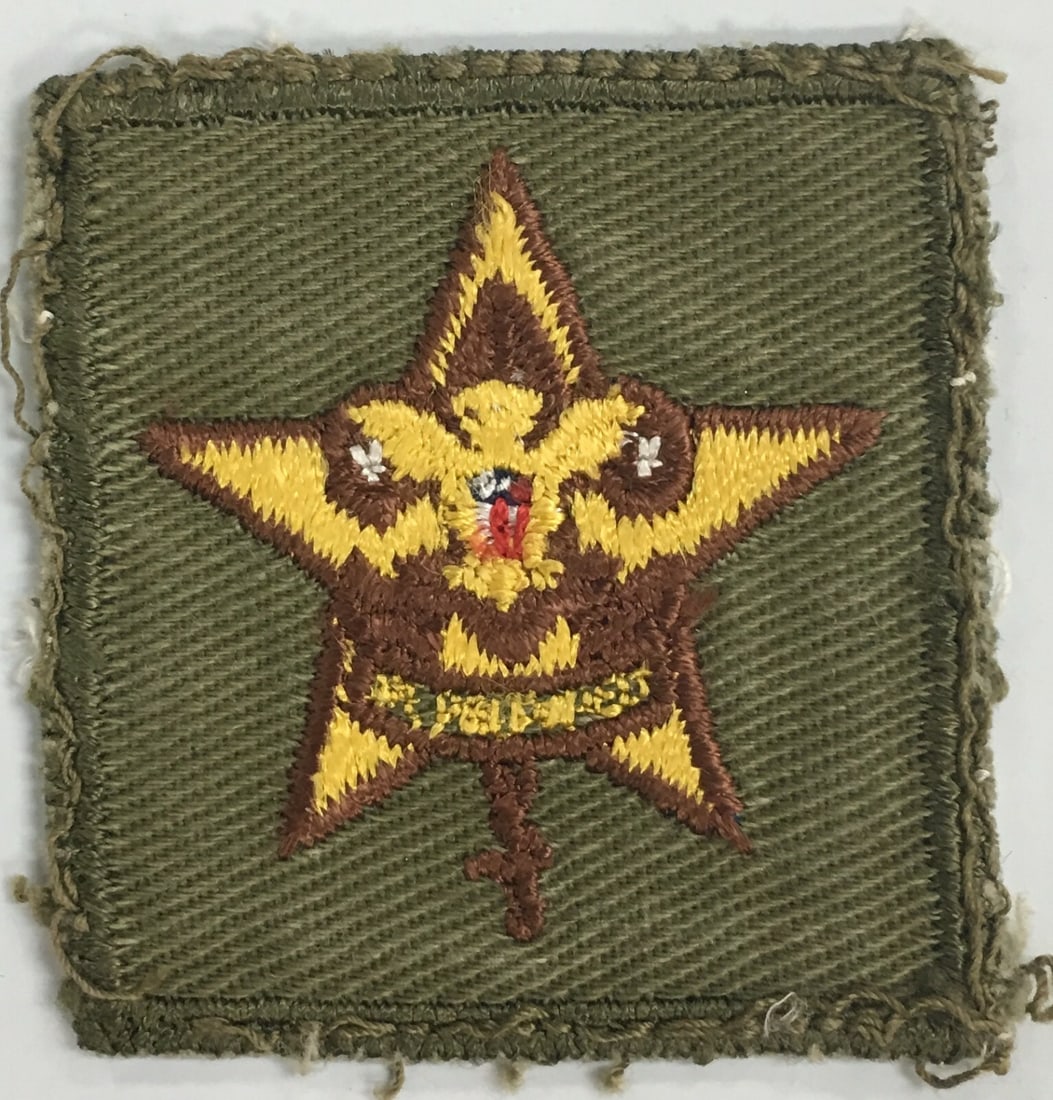 Boy Scouts Be Prepared Embroidered Patch: Boy Scouts Be Prepared Embroidered Patch. This patch is in excellent, like new condition. It measures about 2" wide and 2 1/8" high. This would be a great addition to your collection! Please, review