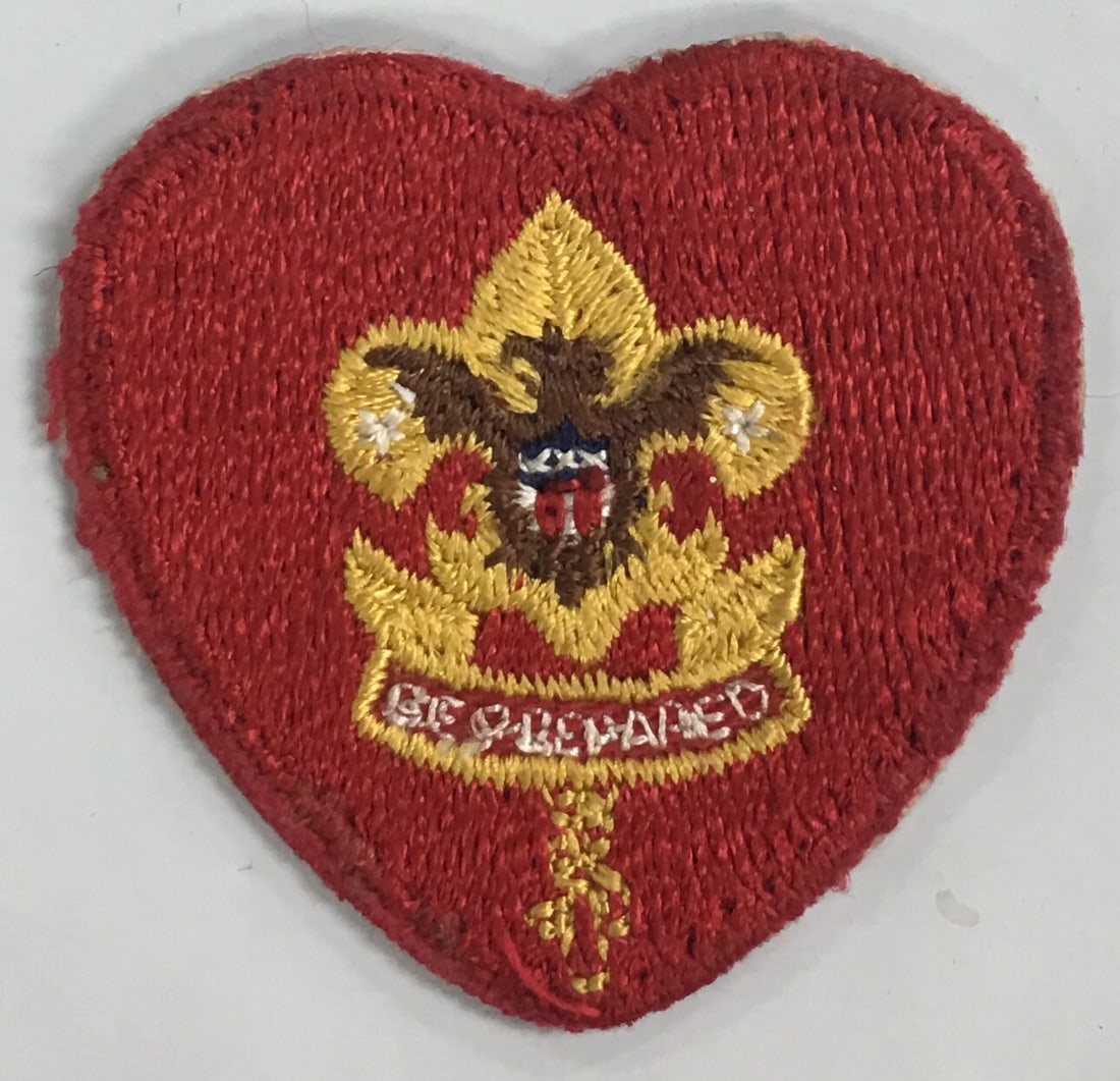 Boy Scouts Be Prepared Embroidered Patch: This patch is in excellent, unused condition. It measures about 1 6/8" by 1 6/8". This would be a great addition to your collection! Please, review pictures for additional details.