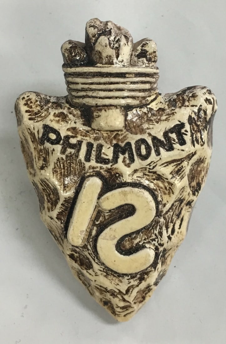 Boy Scout Philmont Neckerchief: This neckerchief is in very good condition with some light scratches on the back side. It measures about 1 6/8" wide and 2 1/2" high. This would be a great addition to your collection! Please, review 