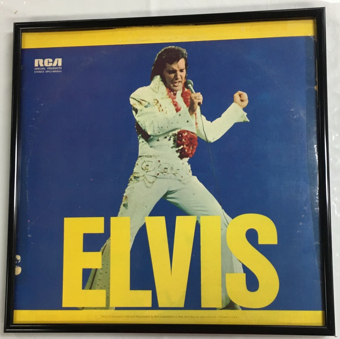Elvis Presley: "Elvis" 2 x Record - RCA DPL2-0056(e) In Frame (1972) (1 of 11)