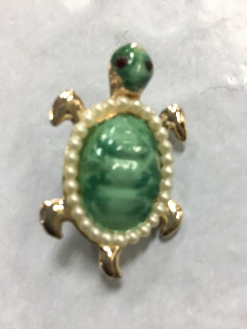 VINTAGE Turtle Brooch Green Enamel/Pearls & Gold Tone Jewelry Pin 1.25" (1 of 5)