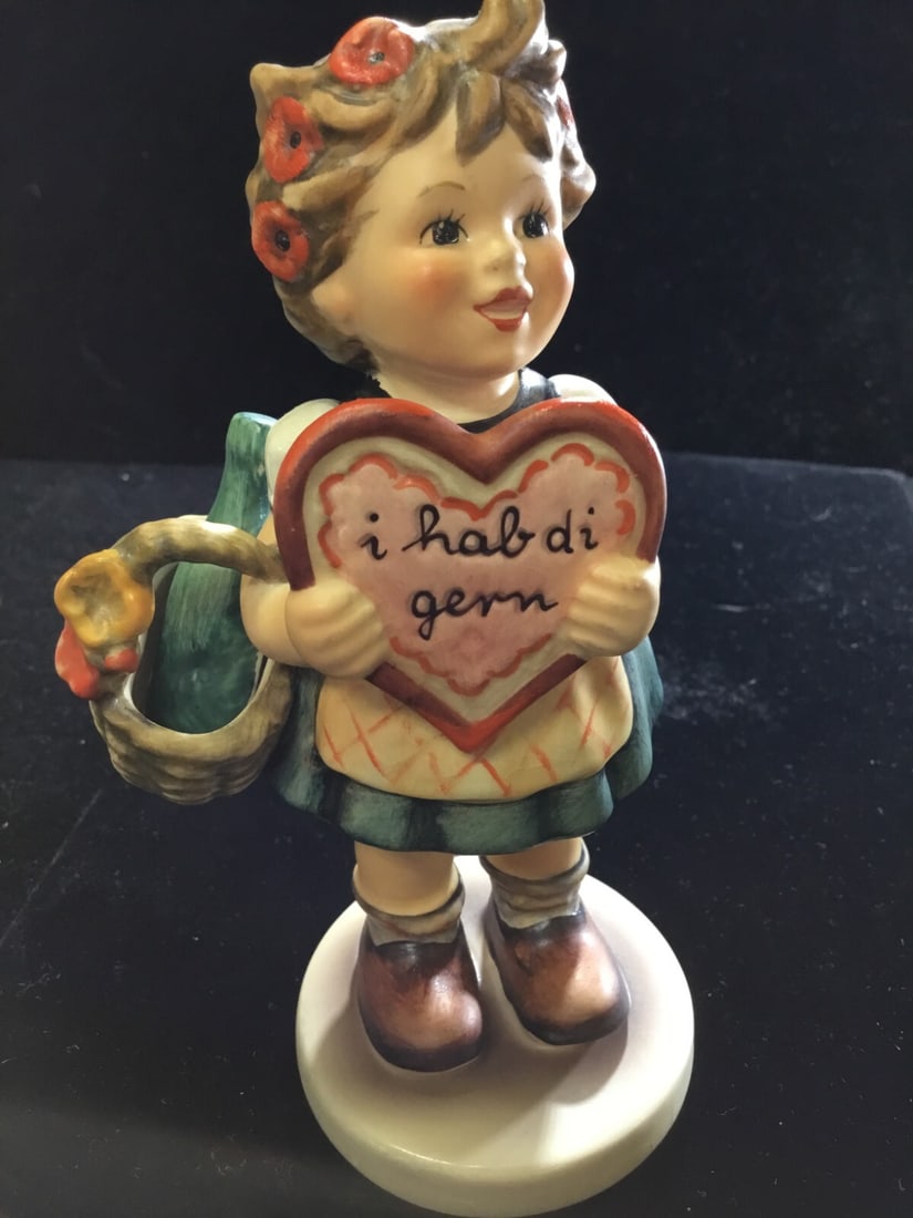 Goebel Hummel "VALETINES GIRL" Exclusive Special Edition No.1 # 387 1972: This Goebel Hummel figurine is a special edition "Valentines Girl" made in 1972. It features a young girl and is part of the Goebel Collectors Club. The figurine has a size of 6" and was manufactured 