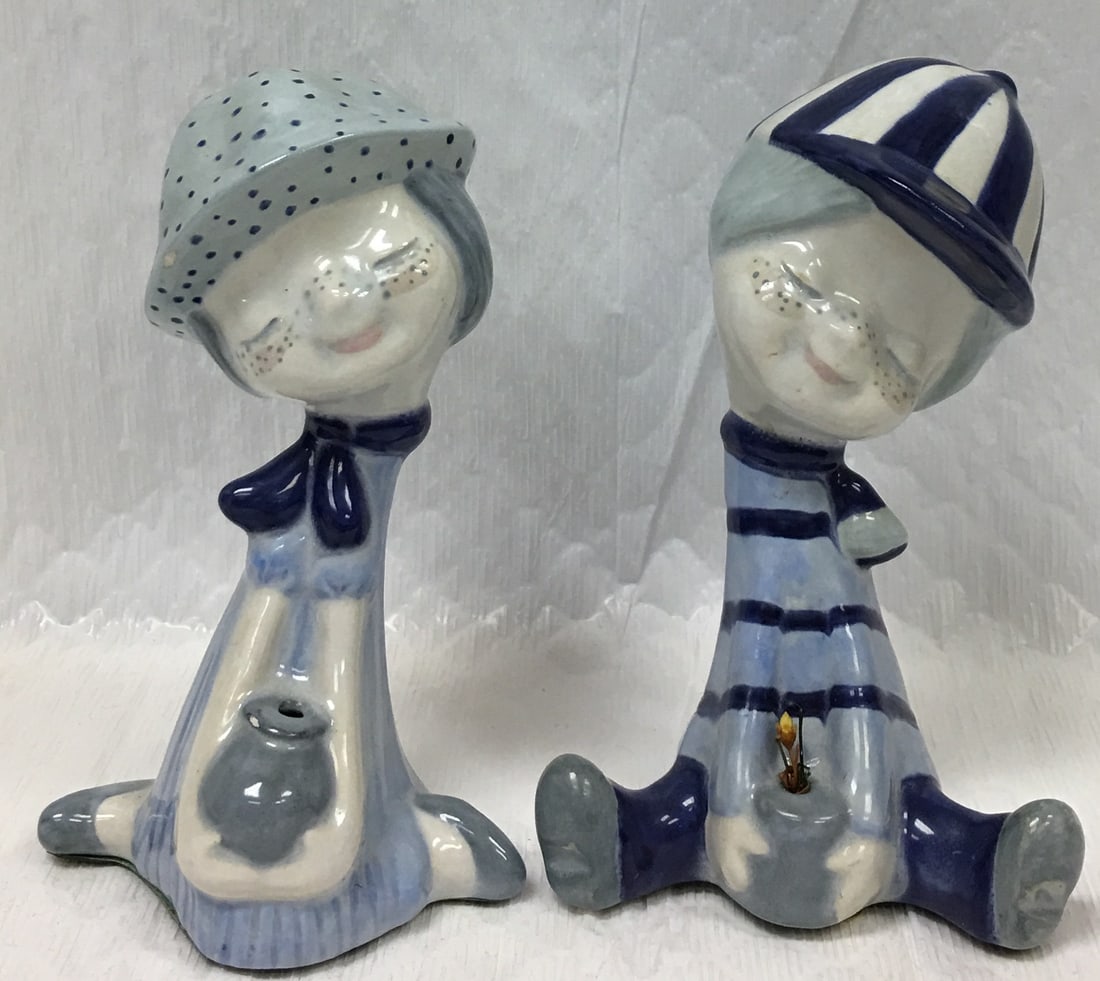 Set of 2 Kay's Crafts Figurines " Happy Boy and Girl" (1 of 5)