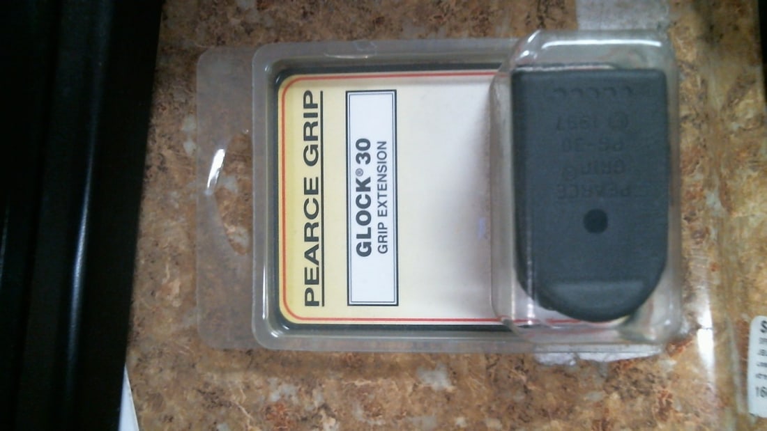 Pearce Grip Glock Model 30 Grip Extension (1 of 2)