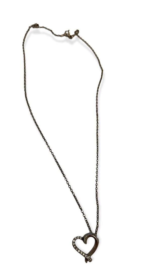 925 Silver Cubic Zirconia Heart Pendant 17 Inch Chain (1 of 3)