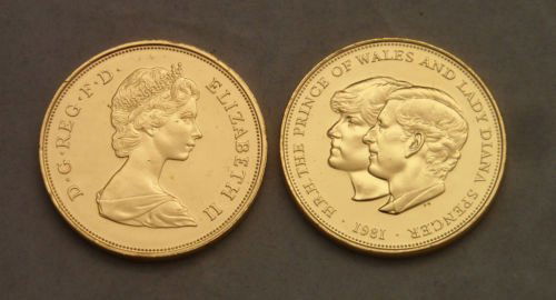 1981 Prince of Wales Lady Diana One Crown Commemorative: Coin: Prince of Wales & Lady Diana Royal Wedding Commemorative Crown Year: 1981 Denomination: One Crown Size: 38.5mm Ruler: Queen Elizabeth II Obverse: Young bust of QEII Facing Right Reverse: Busts o