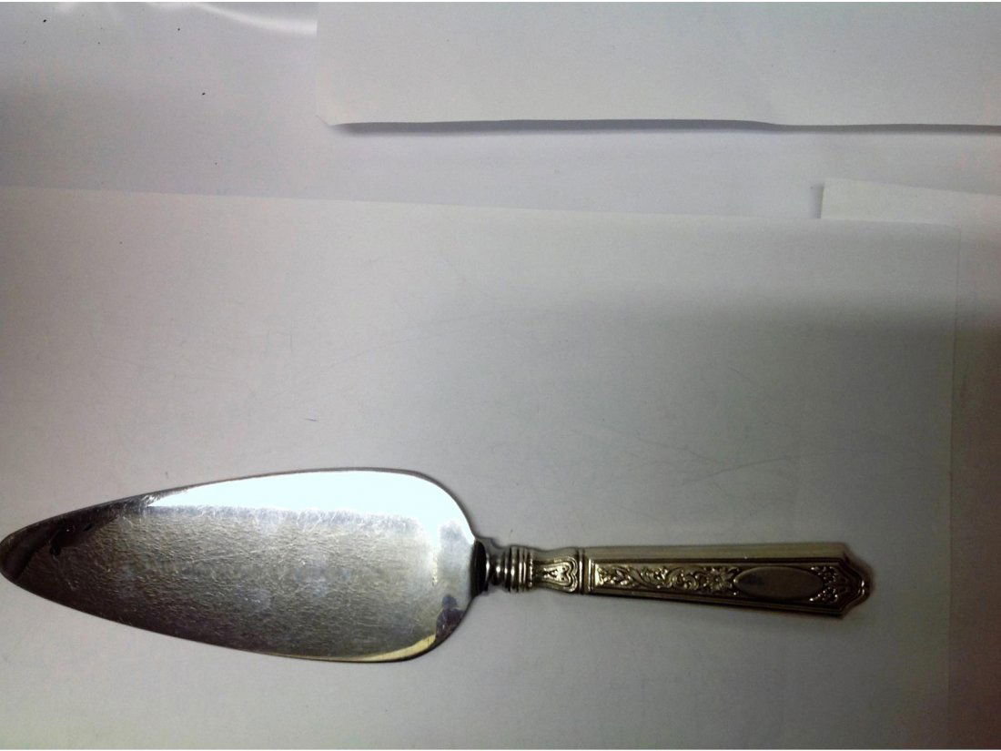 Gorham St. Dunstan Chased  Pie Cake Server w/ Stainless (1 of 3)