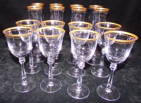 16 Crystal Gold Rimmed Stemmed Glasses: 16 Crystal Gold Rimmed Stemmed Glasses 9"&7"