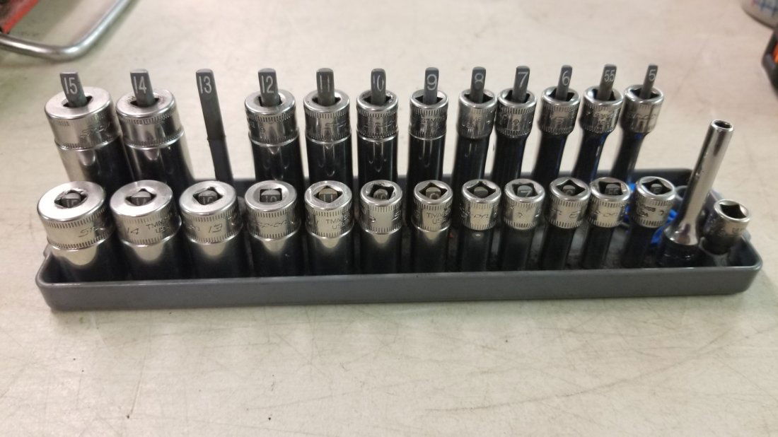 Snap On Sockets with Tray (1 of 2)