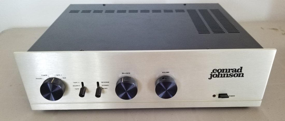 Conrad-Johnson PV2Ar Stereo Tube Preamp (1 of 5)